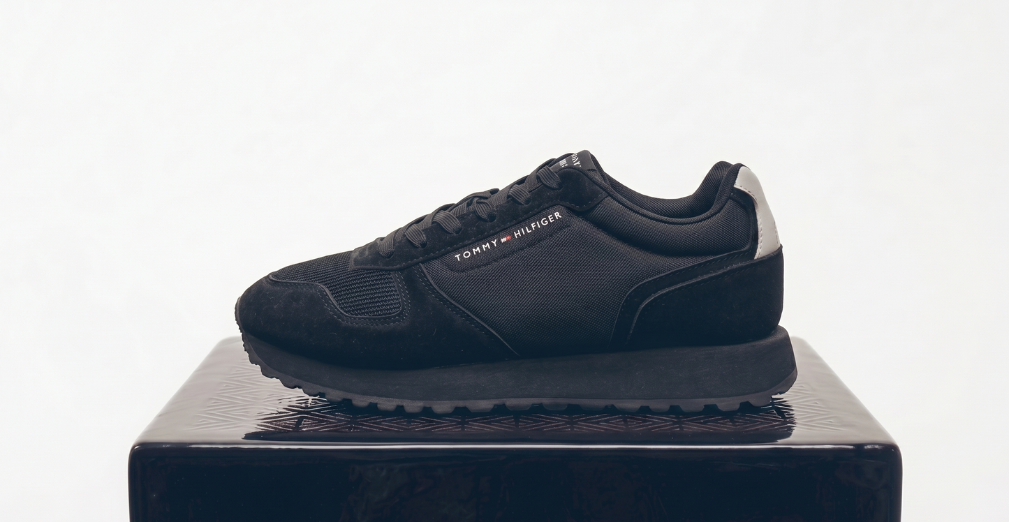 Zapatilla Caballero Tommy Hilfiger Gamuza "Black/White"