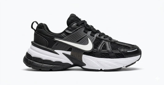 Zapatilla Dama Nike V2K Run "Black/White"