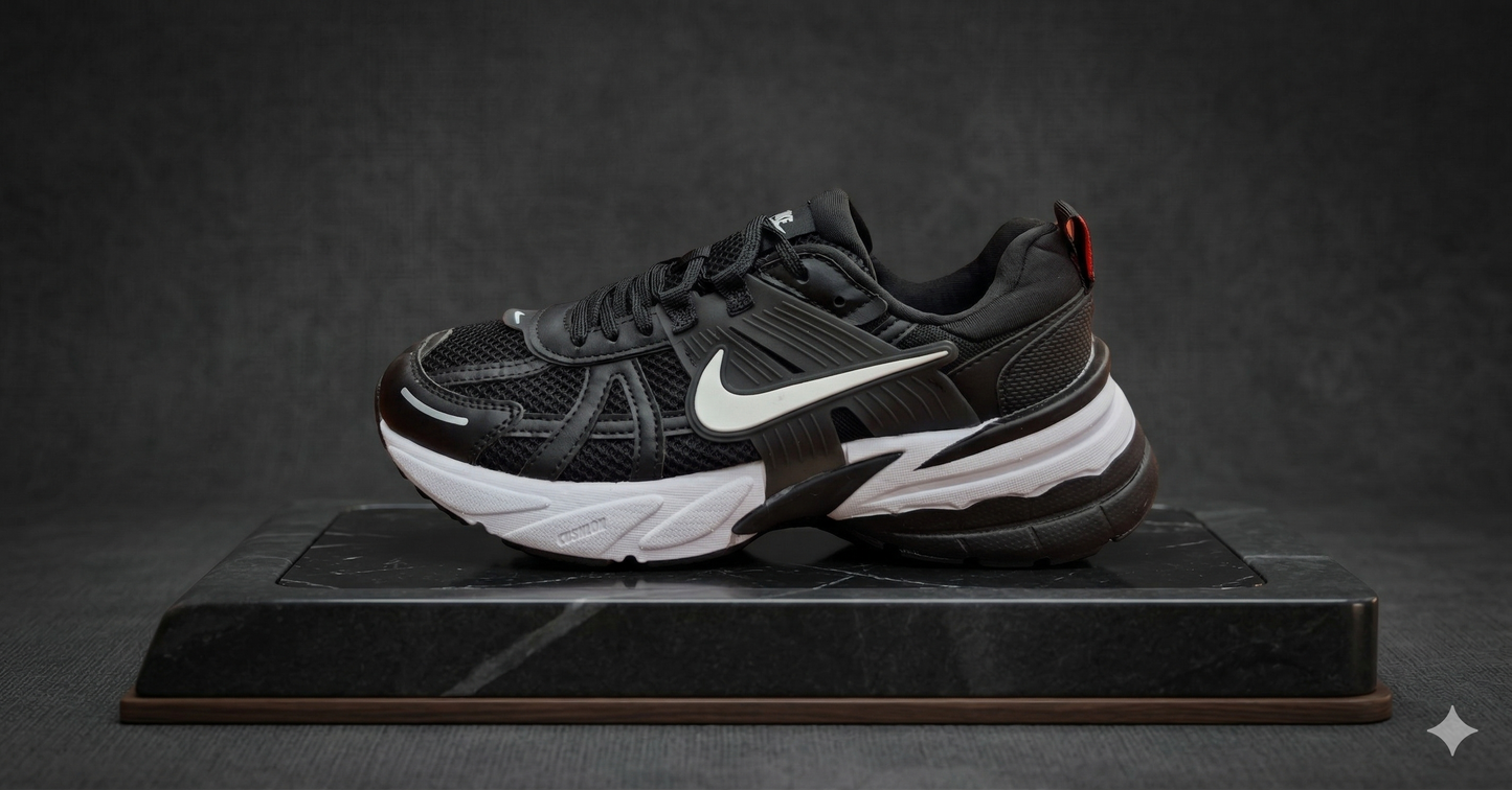 Zapatilla Hombre Nike V2K Negro/Blanco